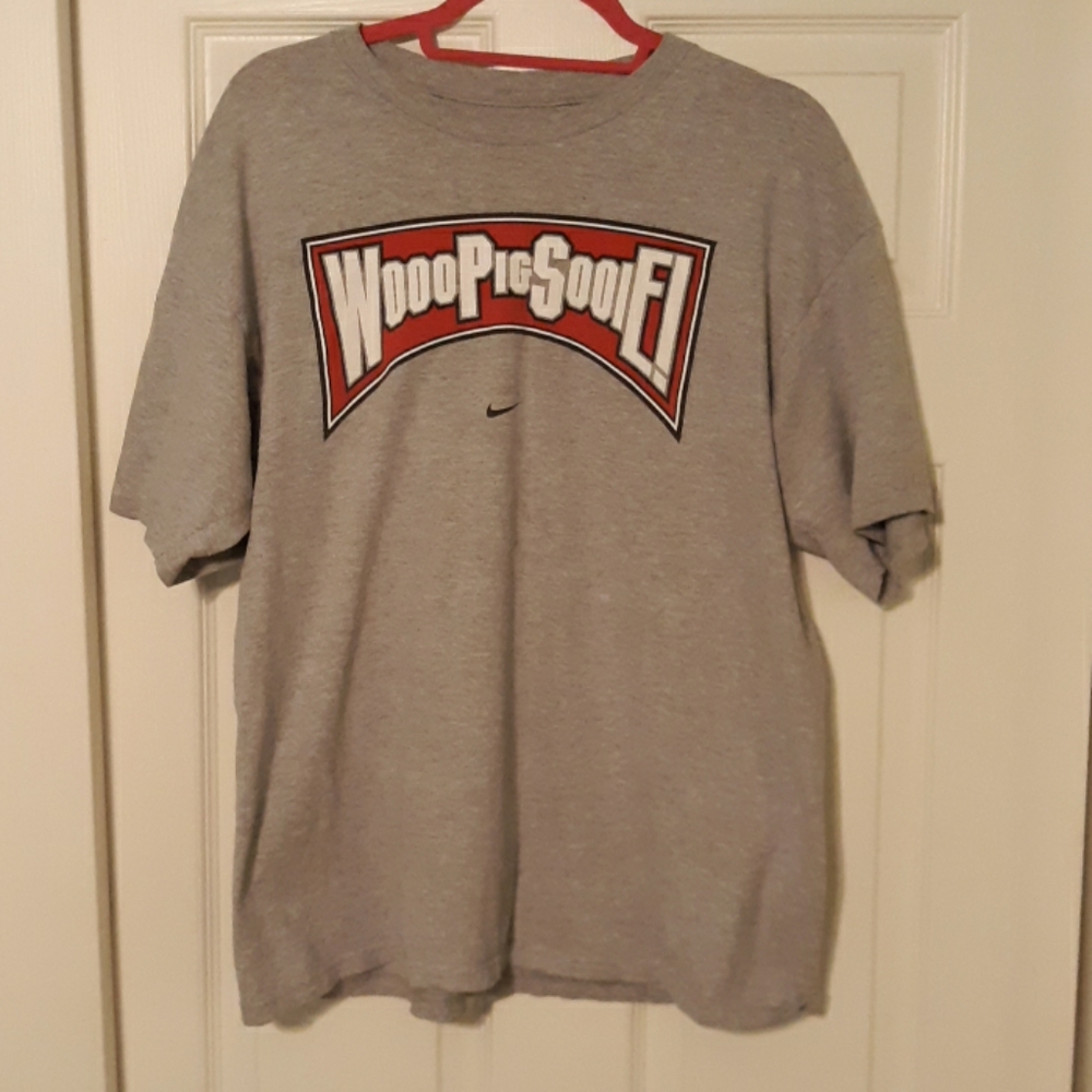 Nike Arkansas Razorbacks shirt